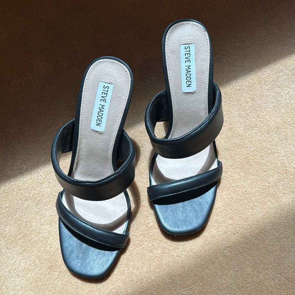 Steve Madden Swan Black Double Strap Heeled Sandals